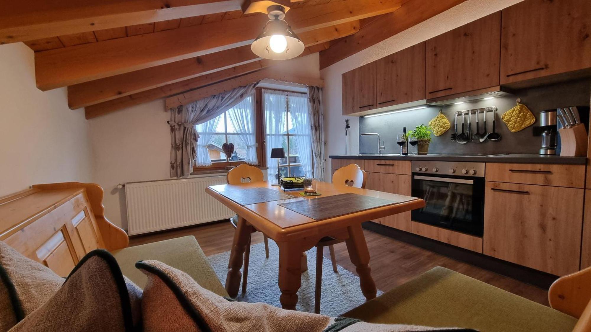 Gaestehaus Alpenparadies Krun Ngoại thất bức ảnh