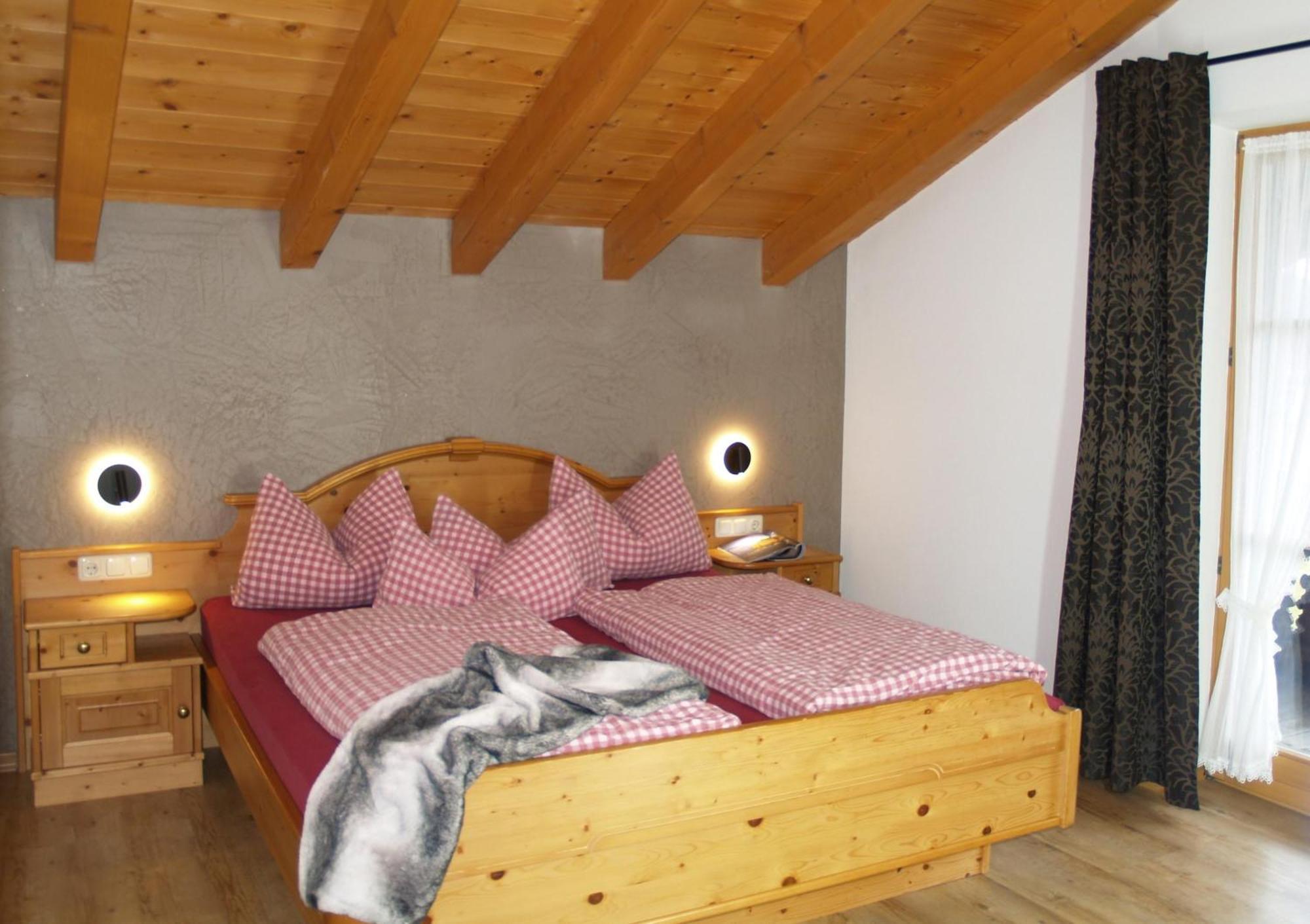 Gaestehaus Alpenparadies Krun Ngoại thất bức ảnh
