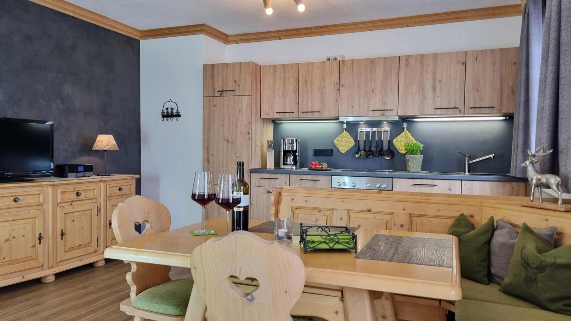 Gaestehaus Alpenparadies Krun Ngoại thất bức ảnh
